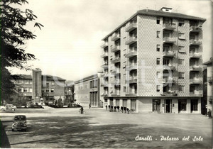 Cartolina originale da collezione 1955 ca CANELLI AT Veduta PALAZZO DEL SOLE  AUTO D EPOCA Cartolina animata 1