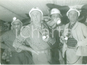 Fotografia d epoca originale 1980 ca PARIS Claude CHEYSSON avec Directoire MPPA Fotografia 1