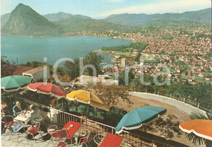 Cartolina originale da collezione 1960 LUGANO Colazione sul terrazzo  Veduta Monte San Salvatore Cartolina FG VG 1