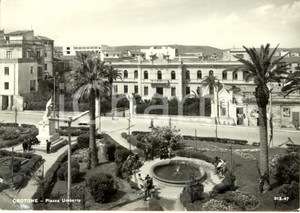 Cartolina originale da collezione 1960 CROTONE Veduta di piazza UMBERTO *Cartolina ANIMATA FG VG 1