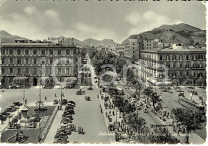 Cartolina originale da collezione 1960 PALERMO Via LIBERTA' e piazza CASTELNUOVO liquore STREGA *ANIMATA FG VG 1