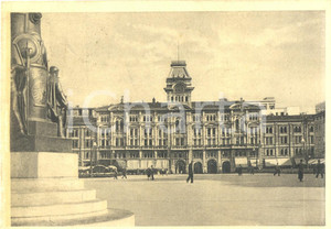 Cartolina originale da collezione 1947 TRIESTE Veduta di PIAZZA UNITA' con il MUNICIPIO *Cartolina postale FG VG 1