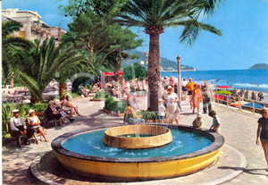 Cartolina originale da collezione 1967 ALASSIO SV Riviera FIORI I Giardini di Via ROMA Animata VINTAGE FG VG 1