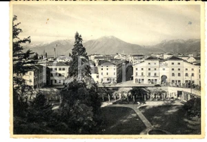 Cartolina originale da collezione 1950 THIENE VI Veduta con piazza Cesare BATTISTI Cartolina postale FG VG 1