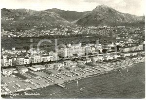 Cartolina originale da collezione 1960 VIAREGGIO (LU) Veduta aerea del paese e del lungomare *Cartolina FG VG 1