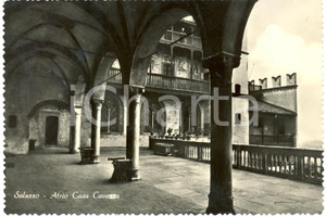 Cartolina originale da collezione 1957 SALUZZO CN L Atrio del Museo Civico Casa CAVASSA Cartolina FG VG 1