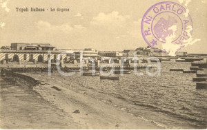 Cartolina originale da collezione 1915 ca TRIPOLI ITALIANA Veduta della dogana con barche *DANNEGGIATA FP NV 1
