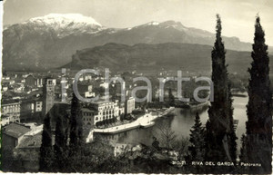 Cartolina originale da collezione 1956 RIVA DEL GARDA TN Veduta panoramica del paese e del lago Cartolina FP VG 1