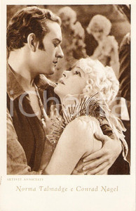 Fotografia d epoca originale 1930 DU BARRY WOMAN OF PASSION Norma TALMADGE Conrad NAGEL Cartolina 1