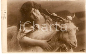 Cartolina originale da collezione 1909 Elvira Hidalgo con caprone  Fotoritratto 1