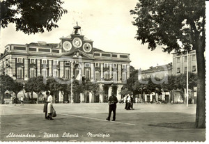 Cartolina originale da collezione 1962 ALESSANDRIA  Piazza LibertÃ  - Municipio *Cartolina postale FG VG 1