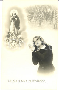 Cartolina originale da collezione 1941 WW2 MADONNA PROTEGGE ESERCITO ITALIANO Donna prega CARTOLINA FP NV 1