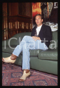 Fotografia d epoca originale Kevin COSTNER  ITALIA 1991 Presentazione Robin Hood 35 mm vintage slide 5 1
