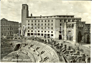 Cartolina originale da collezione 1962 LECCE Istituto Nazionale Assicurazioni e Anfiteatro Romano Cartolina FG VG 1