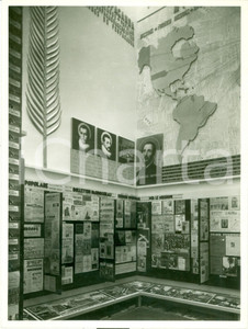 Fotografia d epoca originale 1936 VATICANO Esposizione mondiale stampa cattolica Sezione dei GESUITI Foto 1