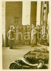 Fotografia d epoca originale 1938 BERLIN La Commissione italiana visita le misura antiaerei alla EHRENHALLE 1
