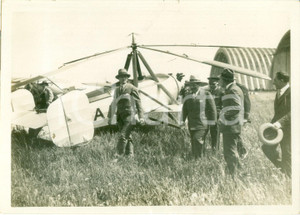 Fotografia d epoca originale 1930 PARIS ORLY Ministro Victor AndrÃ© LAURENT EYNAC con l autogiro CERVIA Foto 1