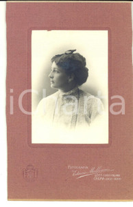Fotografia d epoca originale 1910 ca LODI Donna in abito ricamato bianco Fotografia Edmea MALLIANI 1