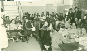 Fotografia d epoca originale 1933 ROMA Donne alla mensa comune per la giornata della MaternitÃ  Fotografia 1