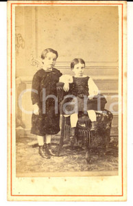 Fotografia d epoca originale 1880 ca ORAN ALGERIE Ritratto di due fratellini Foto CAYROL CDV 1