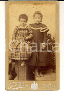 Fotografia d epoca originale 1890 ca ANCONA Ritratto di due sorelline Fotografia G. VIDAU CDV 1