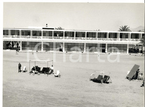 Fotografia d epoca originale 1960 ca GIORDANIA ? Palazzo residenziale della famiglia regnante Foto 27x20 1