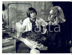 Fotografia d epoca originale 1960 ca CINEMA FRANCE Confession entre deux femmes Photo VINTAGE 24x18 cm 1