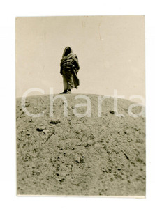 Fotografia d epoca originale 1940 ca AOI ETIOPIA ? Il Giuda abissino nel deserto Foto 5x6 cm 1