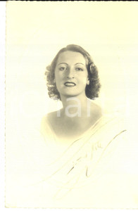 Fotografia d epoca originale 1940 ca MILANO Ritratto di giovane donna Foto d arte Gina BRIZZOLARA 11x17 cm 1