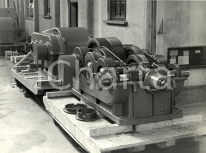 Fotografia d epoca originale 1958 RHO  MILANO Ditta Ing.V. FACHINI Macchinari trasportatori FOTOGRAFIA 1