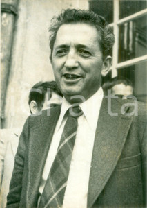 Fotografia d epoca originale 1976 PARIS Edmond MAIRE Segretario CFDT lascia l Hotel MATIGNON Fotografia 1