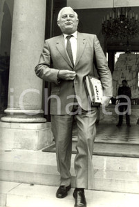 Fotografia d epoca originale 1986 PARIS F ELYSEE AndrÃ© GIRAUD Ministre de la DÃ©fense Photographie 1