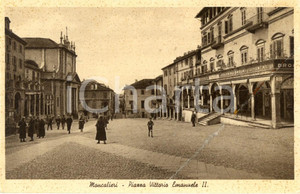 Cartolina originale da collezione 1940 ca MONCALIERI TO Piazza VITTORIO EMANUELE II ANIMATA DANNEGGIATA FP VG 1