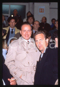 Fotografia d epoca originale Silvio BERLUSCONI Kevin COSTNER  MILANO 1993 35 mm vintage slide 1 1