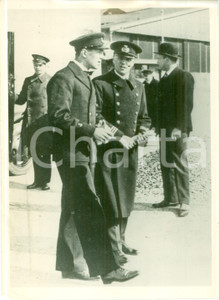 Fotografia d epoca originale 1934 PARIS Principe Bertil di SVEZIA in visita ufficiale Fotografia 1