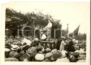 Fotografia d epoca originale 1930 PARIS Bois de VINCENNES Discours Henri VILLAT sÃ©cretaire Parti communiste 1