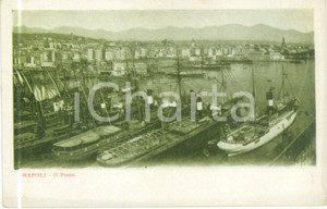 Cartolina originale da collezione 1920 ca NAPOLI  Piroscafi all ancora al porto Cartolina FP NV 1