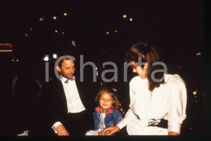 Fotografia d epoca originale Kevin COSTNER and familiy  DisneyMGM Studios 1989 35 mm vintage slide 2 1