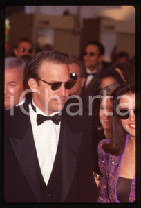 Fotografia d epoca originale Kevin COSTNER Wife Cindy  63rd Annual Academy Awards 1991 35mm vintage slide 3 1