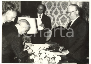 1960 ROMA Mario SCELBA presta giuramento davanti a Giovanni GRONCHI *Foto 18x13