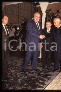 35mm vintage slide* 1990 ROMA Helmut KOHL il cancelliere tedesco in visita CDU 1