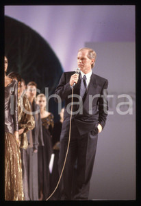 Fotografia d epoca originale 35mm vintage slide 1990 ca MILANO MODA Nicola TRUSSARDI Sfilata 2 1