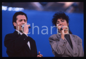 35mm vintage slide* 1990 ca TELEVISIONE Gianni e Marcella BELLA Ritratto (1)