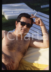 35mm vintage slide* 1986 VENEZIA Roman BALAYAN prende il sole al Lido Ritratto 4