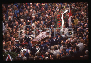 35mm vintage slide* 1993 RIMINI Federico FELLINI - Funerale del regista (4)