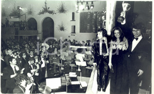 Fotografia d epoca originale 1971 FESTIVAL DI SANREMO Peppino GAGLIARDI, NADA e Nicola DI BARI 2 Foto 30X20 1