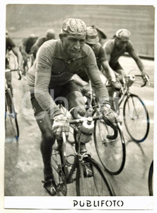 Fotografia d epoca originale 1954  45Â° MILANOSANREMO Gino BARTALI al Passo del Turchino Foto 13x18 cm 1