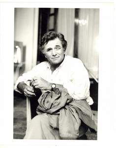 1985 ca CINEMA Peter FALK fuma una sigaretta *Foto VINTAGE 20x25 cm