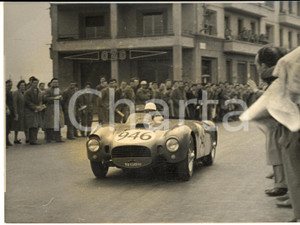 1955 ca AUTOMOBILISMO COPPA TOSCANA Gigi VILLORESI in gara - Foto 18x13