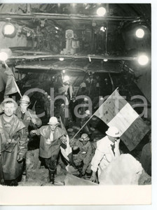 1962 TRAFORO MONTE BIANCO - Incontro tra minatori italiani e francesi *Foto